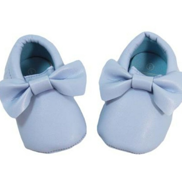 Romirus Other - Last 1! Adorable Moccasin Shoes